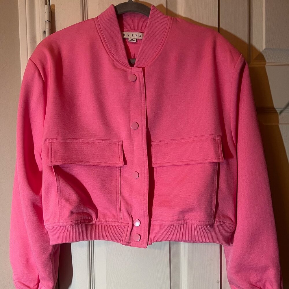 NEW Women's HYFVE Pink Cropped Bomber Jacket Snap Front Lightweight - Medium
